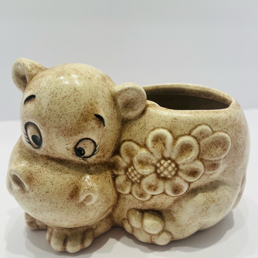 Charming vintage Cream Hippo Ceramic Planter